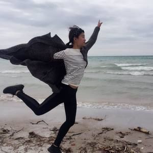 Meet your Posher, Ling